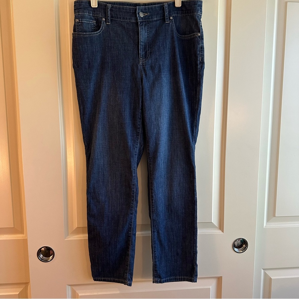 Summerweight Jeans Chico’s Slim Boyfriend Ankle Jeans Size 1 Darker Wash